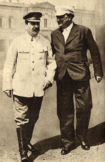 Stalin und Dimitrow in Moskau (1936) | Generationengespräch Josef Stalin und Georgi Dimitrow in Moskau 1936 während der Zeit des Großen Terrors