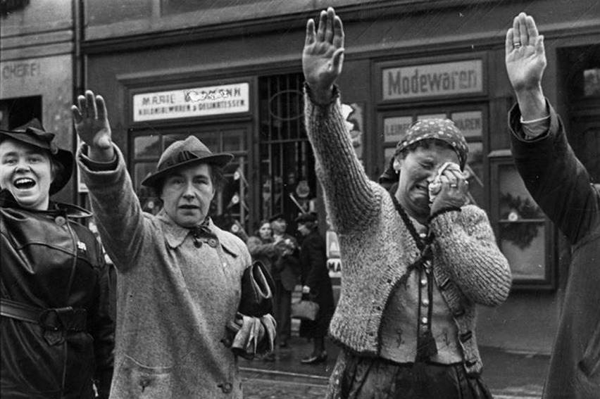 Sprachverteilung in der Tschechoslowakei 1930 – Karte der Minderheiten | Generationengespräch Einwohner von Eger beim Einrücken deutscher Truppen im Oktober 1938