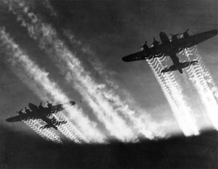 B-17 Flying Fortress, gemeinfrei