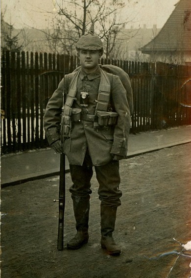 Franz Mack als Soldat im Ersten Weltkrieg – Opas Krieg | Generationengespräch Franz Mack als junger Soldat im Ersten Weltkrieg an der Westfront – historische Erinnerung aus „Opas Krieg“