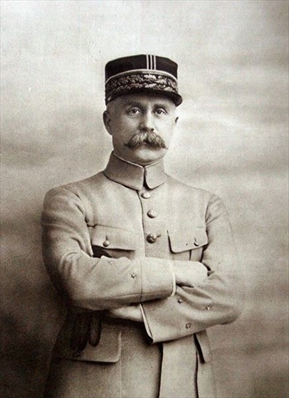 Philippe Pétain – Verteidiger von Verdun | Generationengespräch General Philippe Pétain in Uniform während des Ersten Weltkriegs, Verteidiger von Verdun 1916