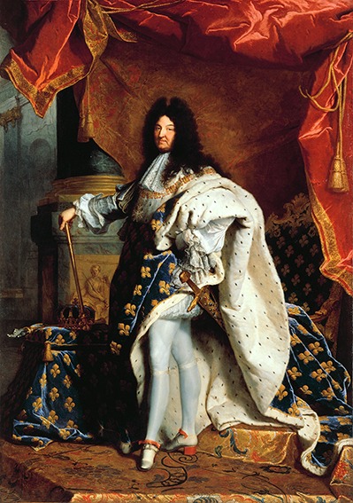 Ludwig XIV. und der Absolutismus – Versailles vor der Revolution und der großen Liebe | Generationengespräch Ludwig XIV. im Krönungsornat – Absolutismus in Versailles vor der Revolution und der Entstehung der großen Liebe