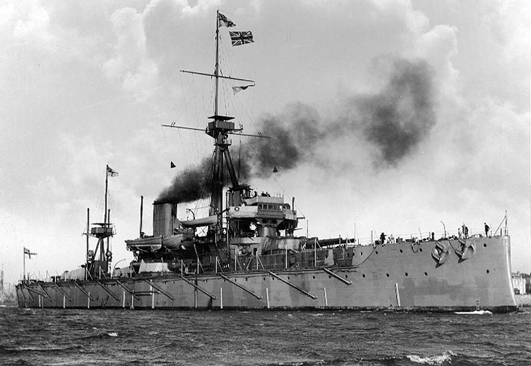 Dreadnought Fürchtenichts Wettrüsten mit Großbritannien Kaiser Wilhelm II HMS Dreadnought 1906 – britisches Schlachtschiff als Symbol des maritimen Wettrüstens zwischen Deutschland und Großbritannien