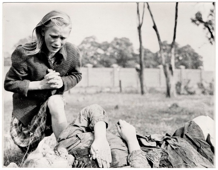 Kazimiera Mika trauert um ihre Schwester – Warschau 1939 | Generationengespräch Kazimiera Mika trauert in Warschau 1939 um ihre getötete Schwester