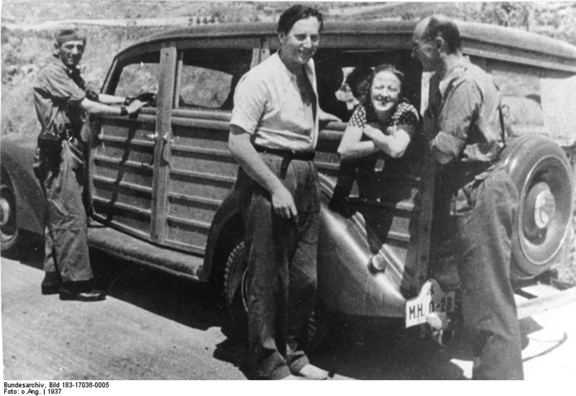 Spanischer Bürgerkrieg 1936–1939: Ludwig Renn und Nordahl Grieg | Generationengespräch Ludwig Renn und Nordahl Grieg im Spanischen Bürgerkrieg 1937